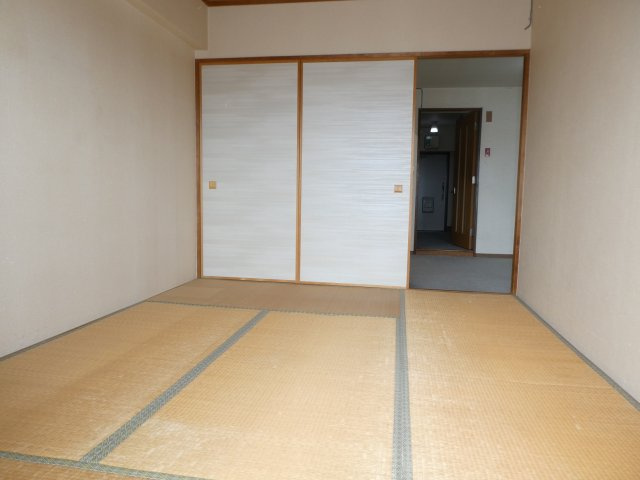 日商岩井第一春日部マンションの和室