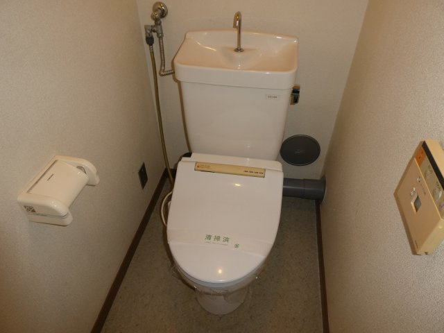 日商岩井第一春日部マンションのトイレ