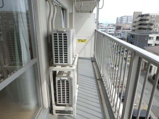 日商岩井第一春日部マンションのバルコニー