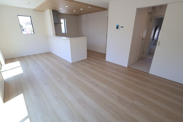 《仲介手数料無料》桶川市大字坂田1603-13新築一戸建てグラファーレ
