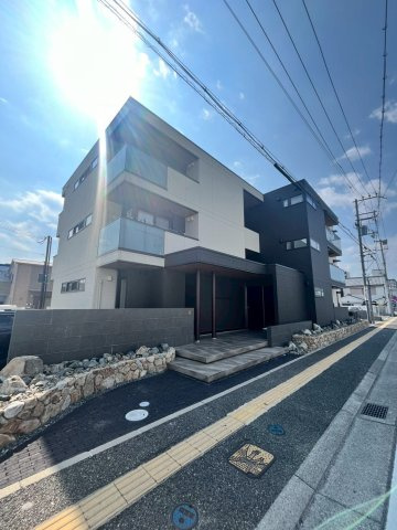 アルタイル明石の外観