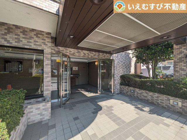 レクセル熊谷のエントランス