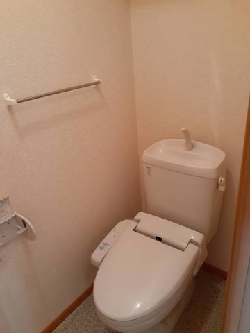 ブリアンのトイレ|コンパクトで使いやすいトイレです