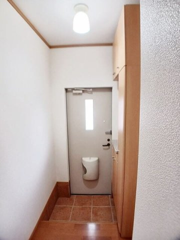 ケント・アヴェニュー壱番館の玄関|毎日通る玄関はこちらです