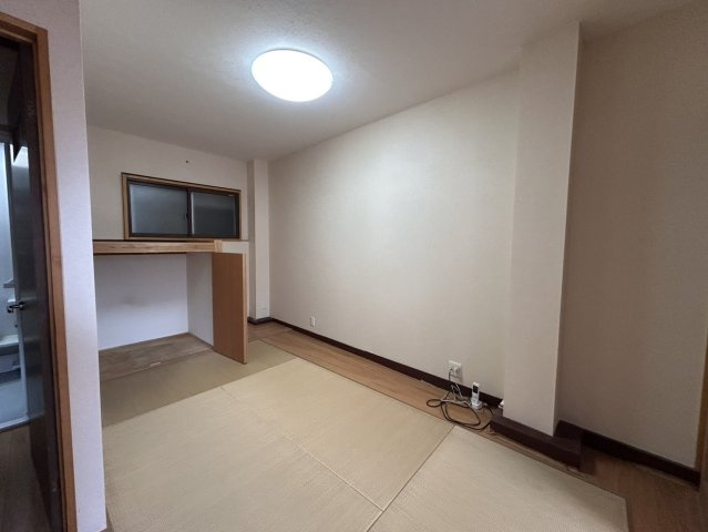 行徳1丁目　4階建の和室