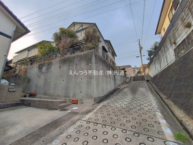 水無瀬町　の前面道路含む現地写真