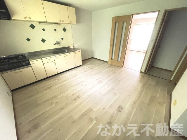 【居間・リビング】 | こちらの居間で趣味の時間をお楽しみください