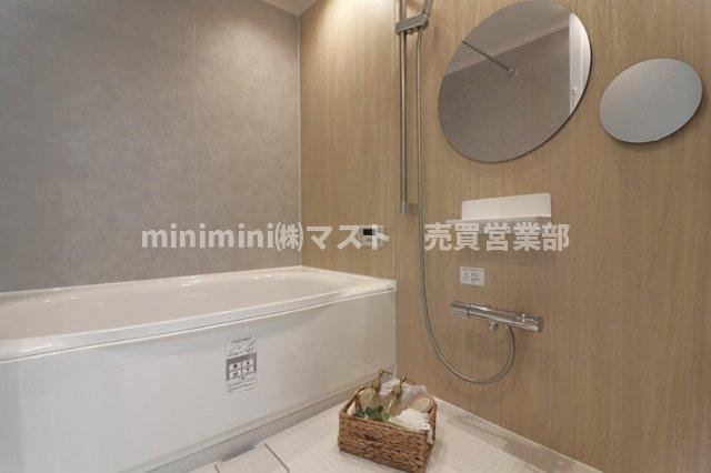 プレステ15番館鶴見緑地の浴室|◆疲れを癒す場所だからこそ快適・清潔な空間で心も体もオフになる時間をお楽しみください♪
