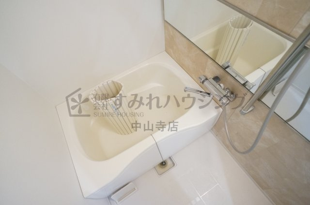 ガーデンハウス宝塚A棟の浴室
