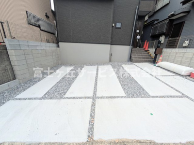 【駐車場】 | 浜松市中央区萩丘3丁目 4期 新築一戸建て | ２台駐車可能です