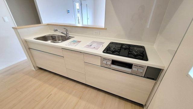 富士宮市貴船町の新築一戸建のキッチン