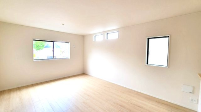 富士宮市貴船町の新築一戸建の居間・リビング