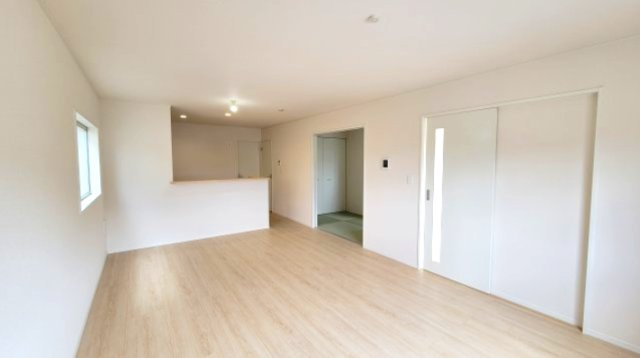 富士宮市貴船町の新築一戸建の居間・リビング