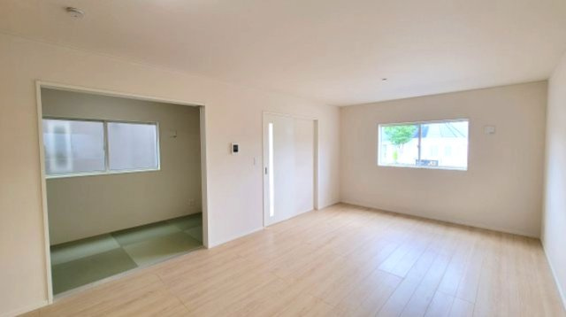 富士宮市貴船町の新築一戸建の居間・リビング