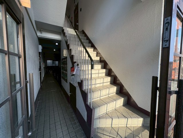 ニッコーハイツのロビー
