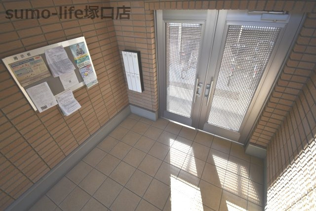 南塚口橋本セントラルのロビー