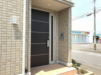 【エントランス】 | 建物の内部です