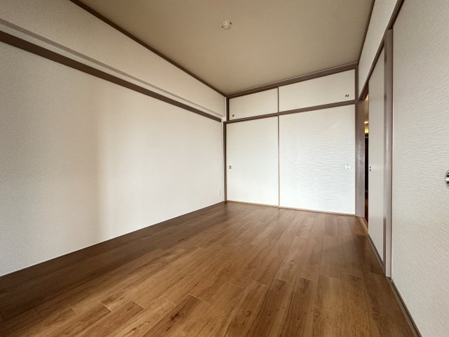 宝マンション滝ノ水第三の洋室