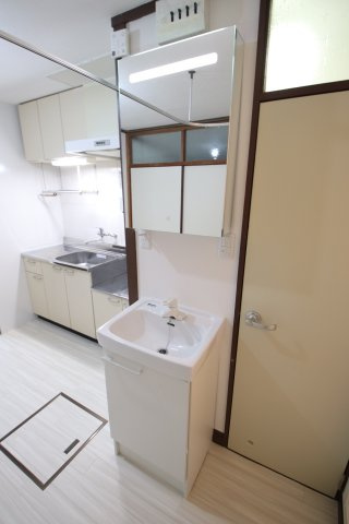 【独立洗面台】 | 泉ヶ丘コーポラスB棟