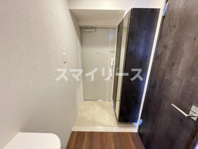 H&K KASHIWA HILLSの玄関