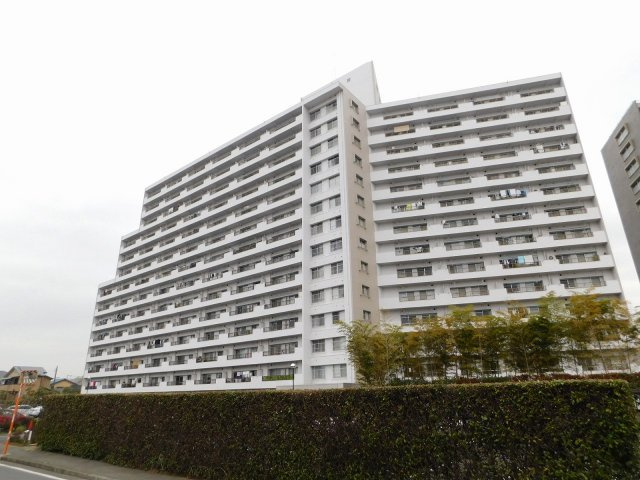 スカイマンションB棟の外観
