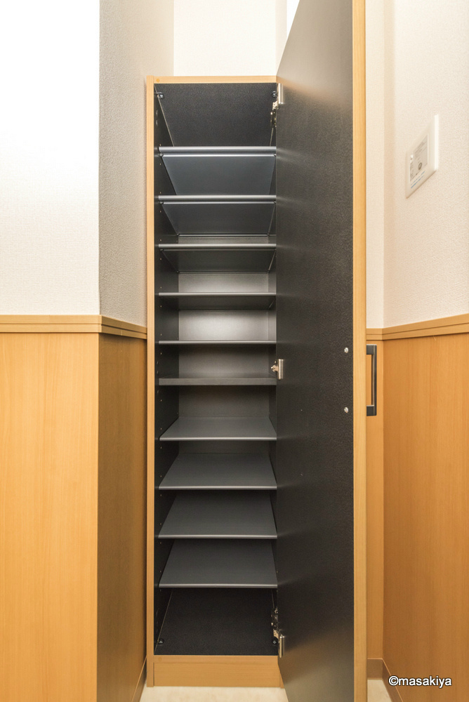 イーグル東口マンションの玄関|下駄箱