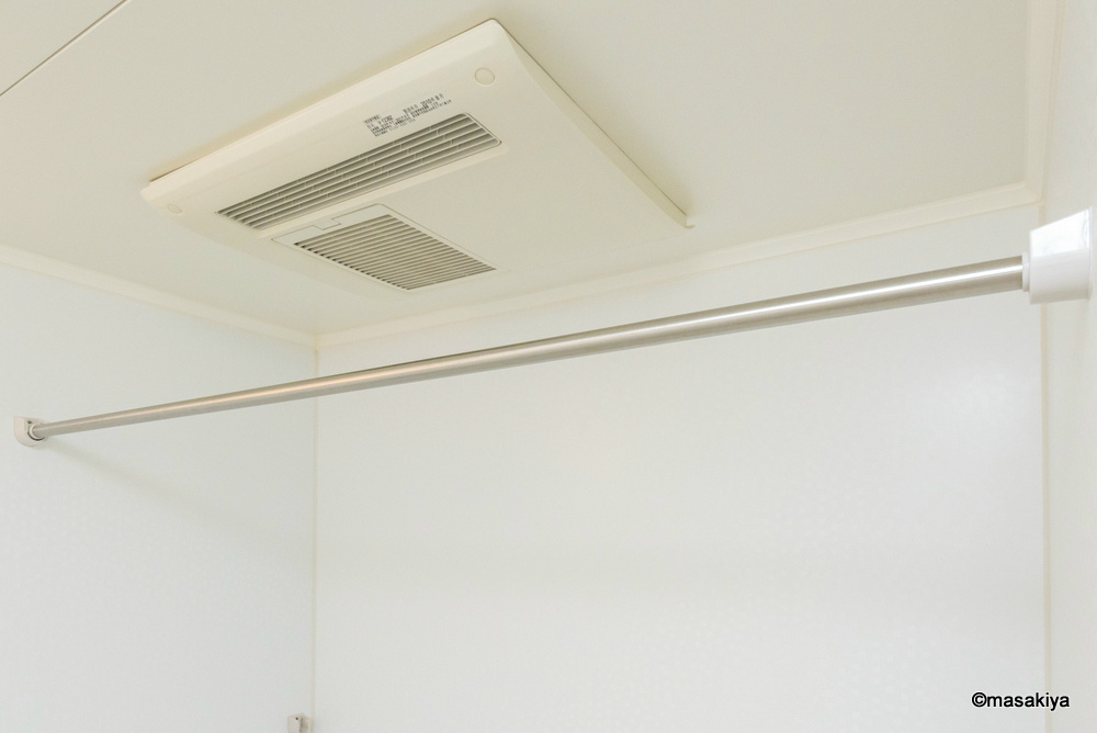 イーグル東口マンションの浴室|お風呂　浴室乾燥機付きです。