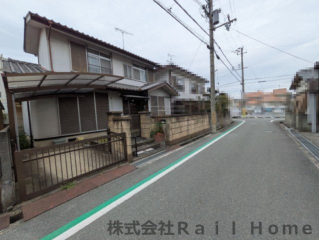 揖保郡太子町東出　売土地の前面道路含む現地写真