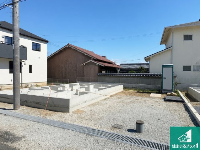 明石市魚住町西岡　新築一戸建ての外観|周辺は落ち着いた街並みの住宅地！子育てがしやすい住環境です！まだ未完成ですが、現地でしかわからない事もございます。是非一度ご覧ください。