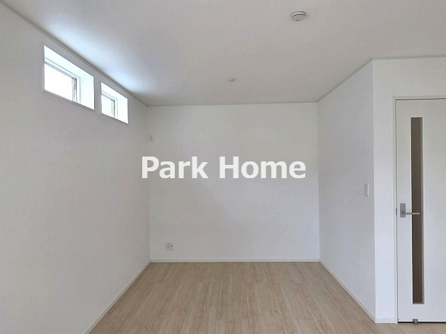 高知市旭町3丁目　新築戸建ての居間・リビング|２F:18LDK