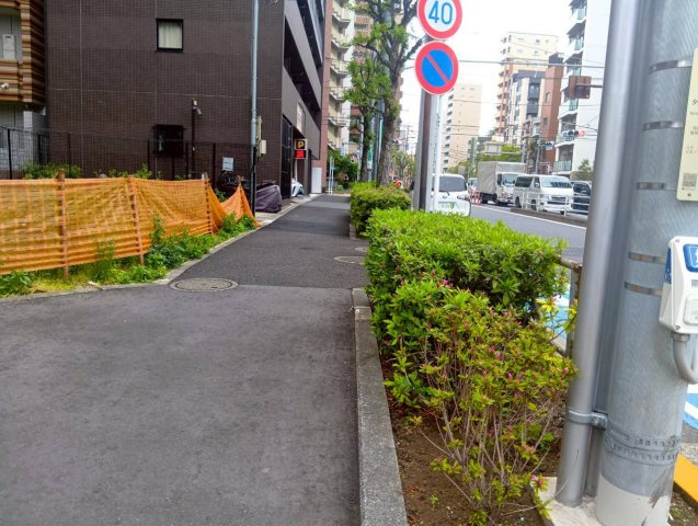 品川区東中延　建築条件なし売地の前面道路含む現地写真