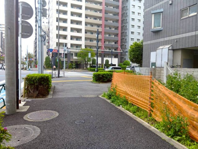 品川区東中延　建築条件なし売地の前面道路含む現地写真