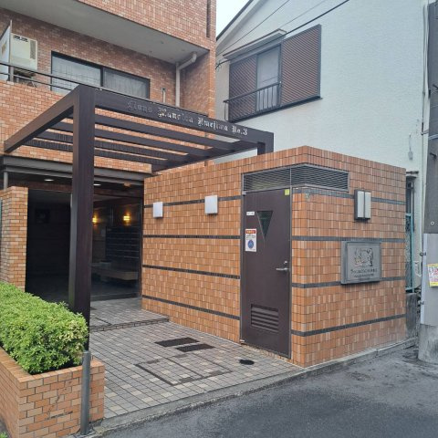ライオンズマンション梅島第3のエントランス