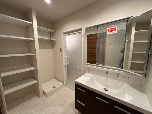 ソラーナの洗面所