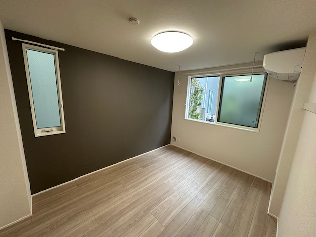 ソラーナの洋室