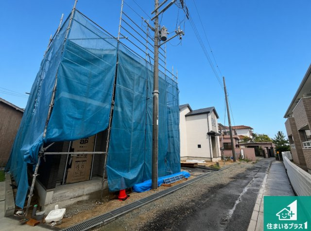 明石市魚住町西岡　新築一戸建ての前面道路含む現地写真|周辺は落ち着いた街並みの住宅地！子育てがしやすい住環境です！まだ未完成ですが、現地でしかわからない事もございます。是非一度ご覧ください。