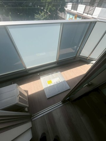 【バルコニー】