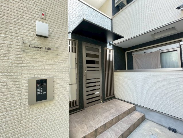 Lumiere長瀬Ⅱのエントランス