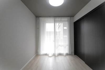 【玄関】 | ルネヒューマンズガーデン鶴見 | 洋室（約4.7帖）