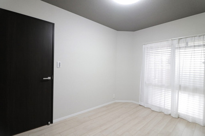 【洋室】 | ルネヒューマンズガーデン鶴見 | 洋室（約5.2帖）