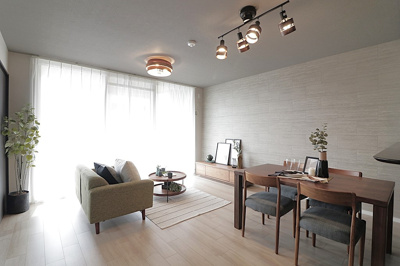 【居間・リビング】 | ルネヒューマンズガーデン鶴見 | LDK（約13.9帖）