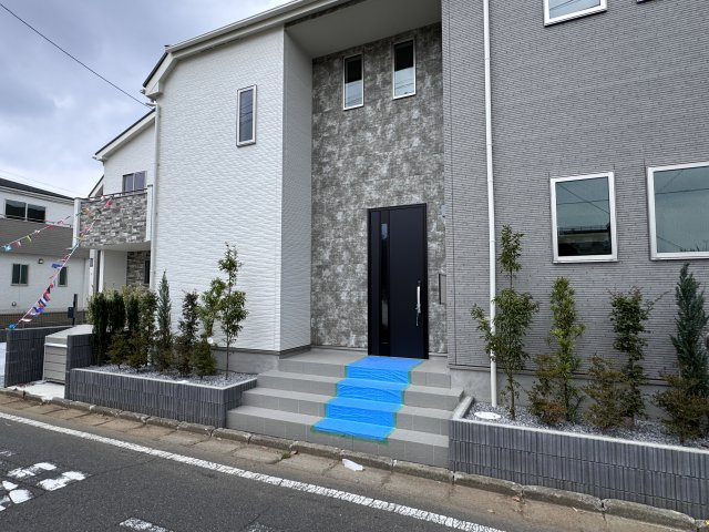 松戸市新松戸６丁目新築戸建【新松戸南小学校：4分】のエントランス|エントランス