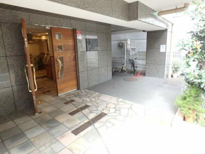 【エントランス】 | ジェイパーク高田馬場プレジャーステージ | 毎日通るエントランスはこのようになっています