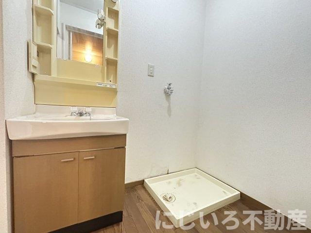 グローバルハイツAの洗面所