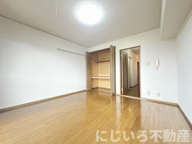 グローバルハイツAの居間・リビング