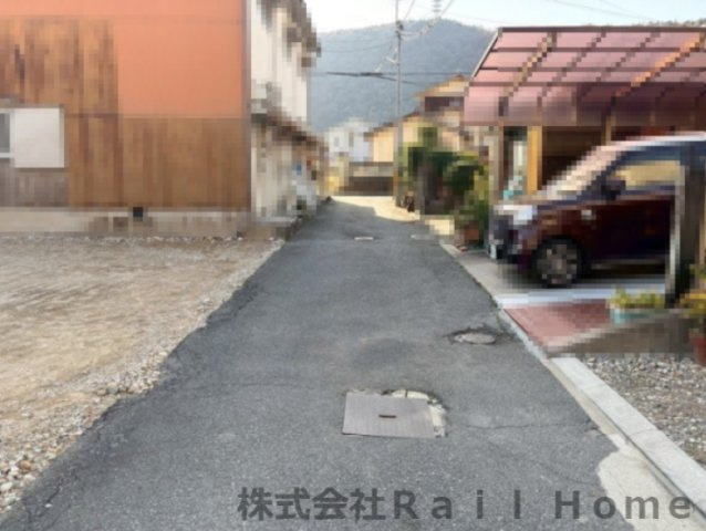 姫路市広畑区西蒲田　売土地の前面道路含む現地写真