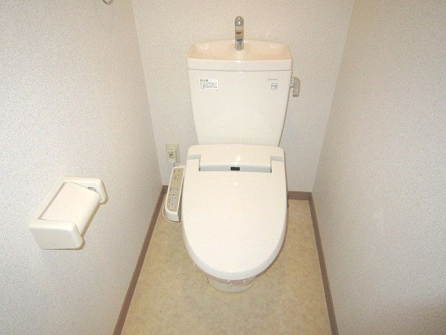 Dearcortkawanamiのトイレ|清潔感のあるトイレです