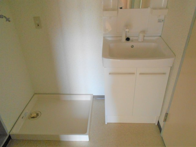 さいたま市桜区西堀８丁目の賃貸マンションの独立洗面台|独立洗面台です