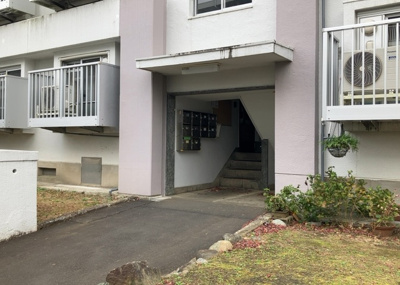 【設備】 | 木曽住宅ト | エントランス付近に設置されている集合ポストは、住んでいる部屋と離れているため、ポストをあさるなど誰かに何かされていても被害に気づきにくいです。入居する時には他人に特定されにくい番号で鍵をかけましょう！