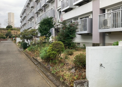 【内装】 | 木曽住宅ト | 共有部分は、住民なら誰もが使える設備のこと。例えば駐車場やエレベーター、インターネット設備、セキュリティ設備などがあります。他にも、マンションの廊下・外部階段やエントランス・ゴミ置き場などがあります。